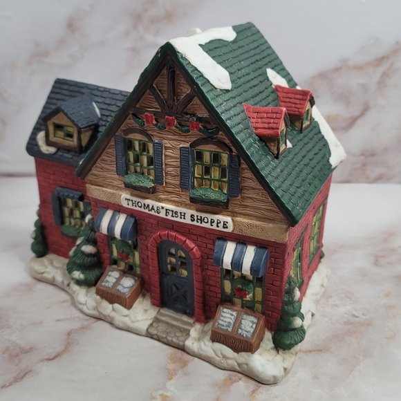 Village Square Thomas' Fish Shoppe Christmas Vintage 1995 - Picture 7 of 8
